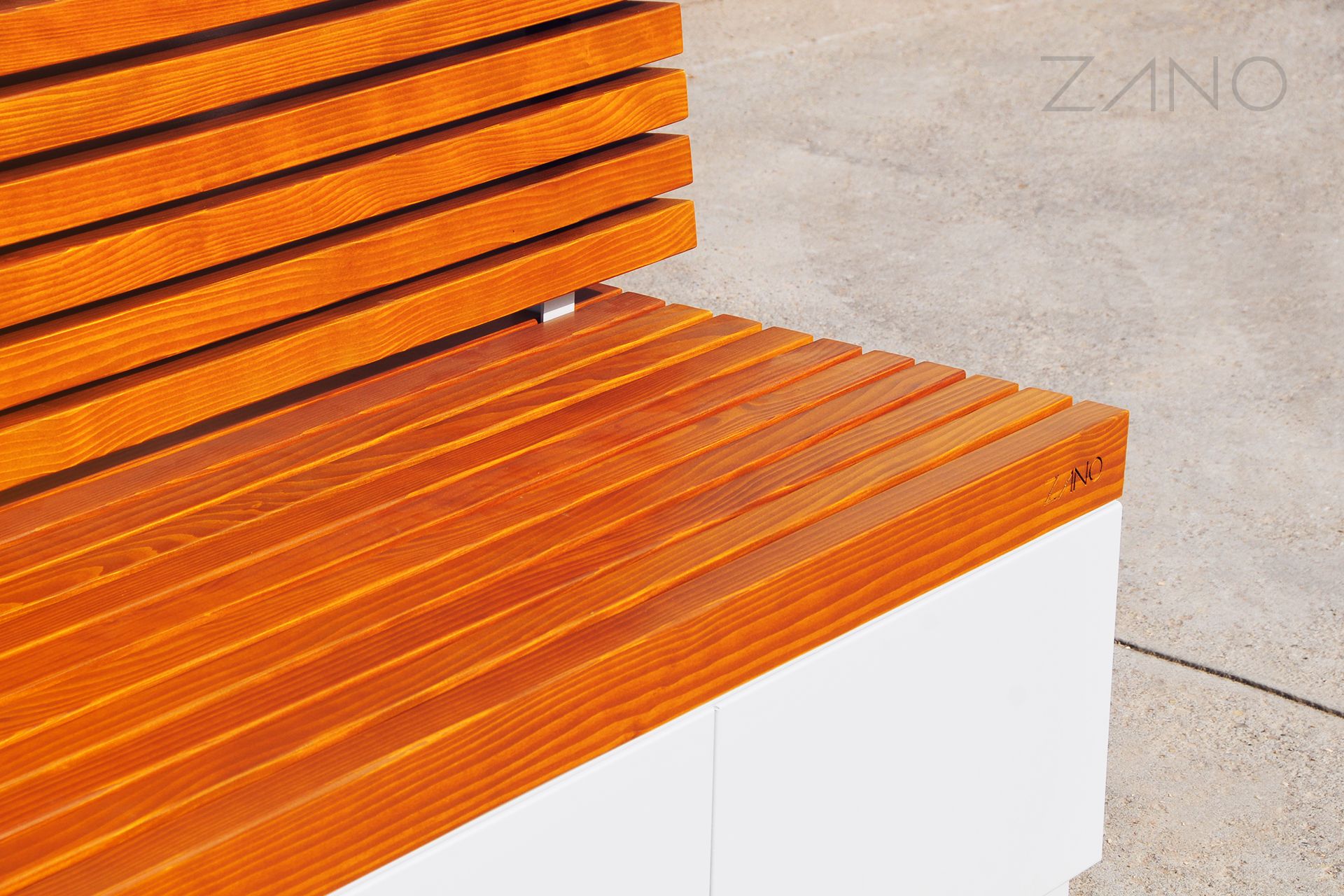 Banc Quadro 02.076 lemn de conifere lac Cypress