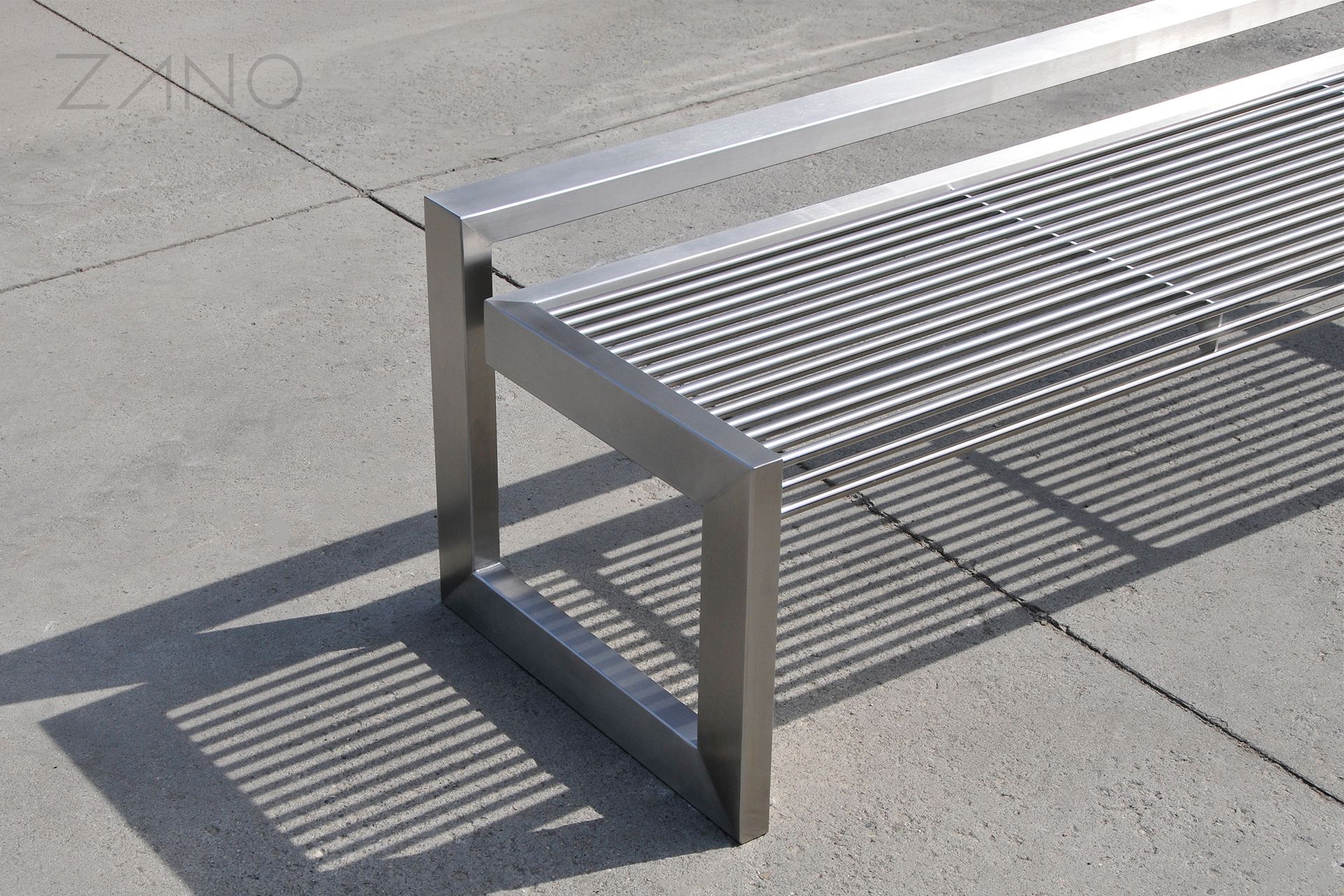 Bancă B-bench din oțel inoxidabil, fără spătar Bancă B-bench din oțel inoxidabil, fără spătar